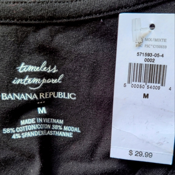 🦋3/$23🦋M & L Timeless Tank - Banana Republic - Picture 3 of 5